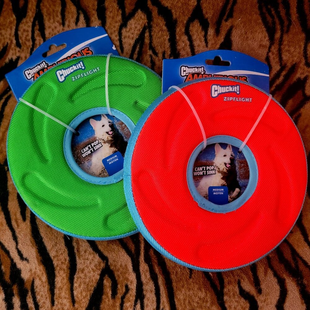 Chuckit Amphibious Flight Frisbee Floats sz med ea. various colors